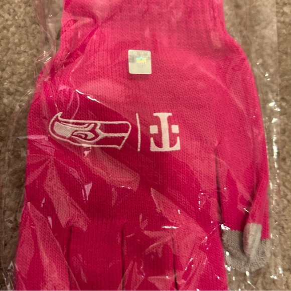 Seattle Seahawks - Go Hawks - Toque & Glove Bundle - NEW in Packaging - Picture 5 of 6